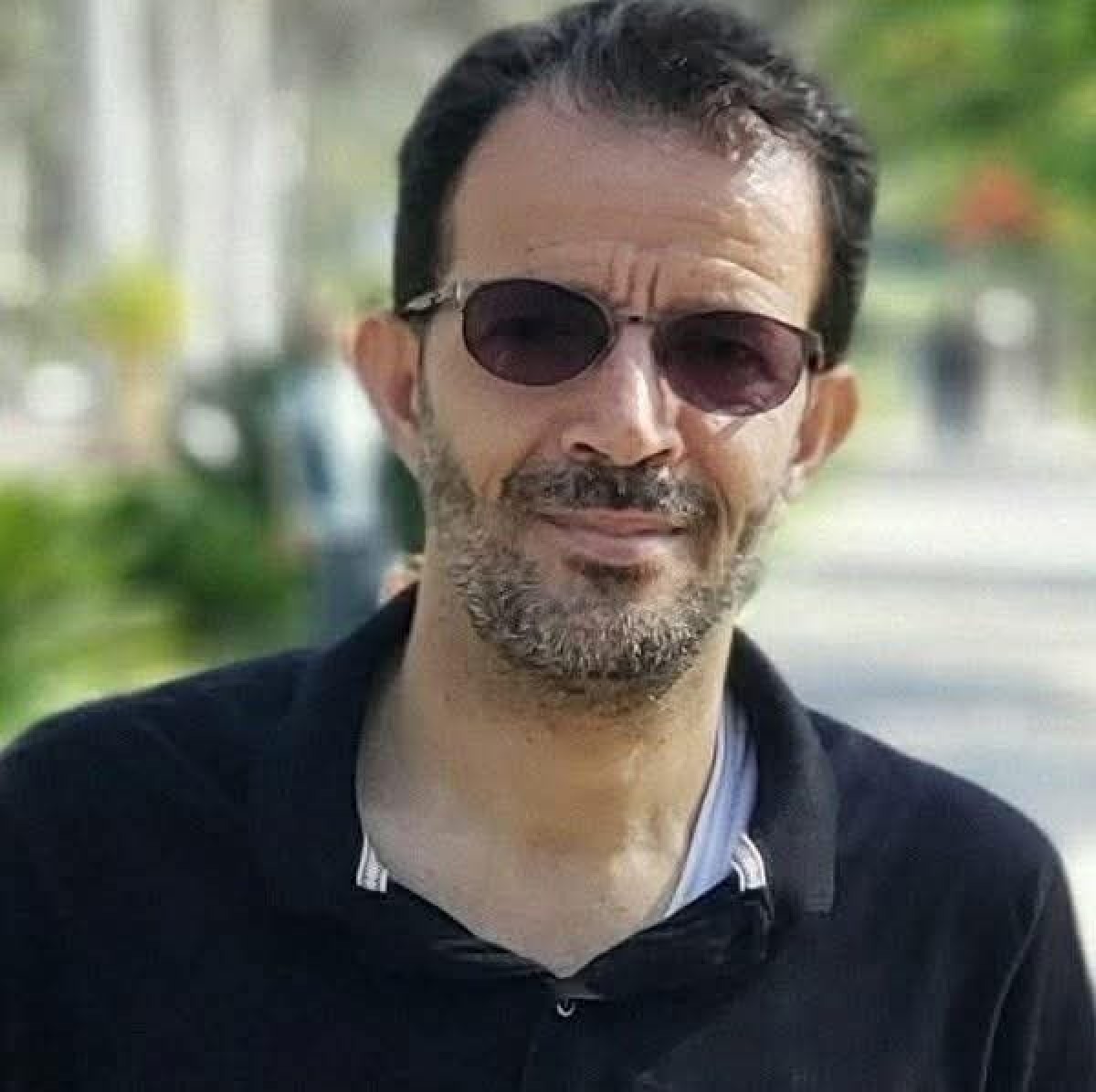 ياسين البكالي…الشاعر الذي نزف شعراً ومشى على حافة الوجع