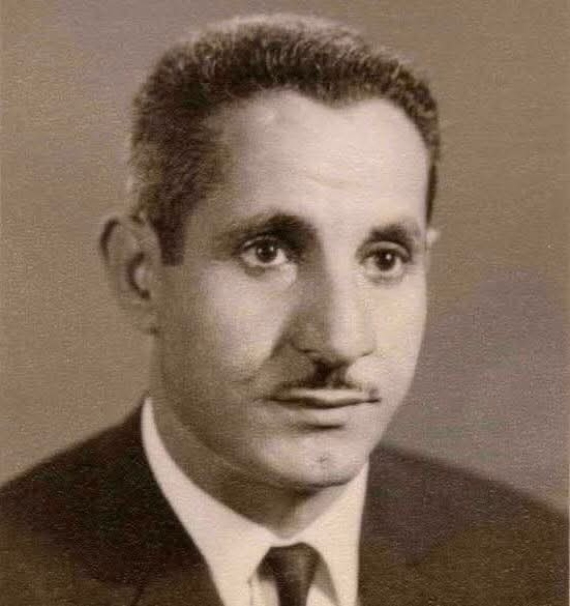حمود الجايفي الهمداني … العسكري الذي صاغ ملامح الجمهورية